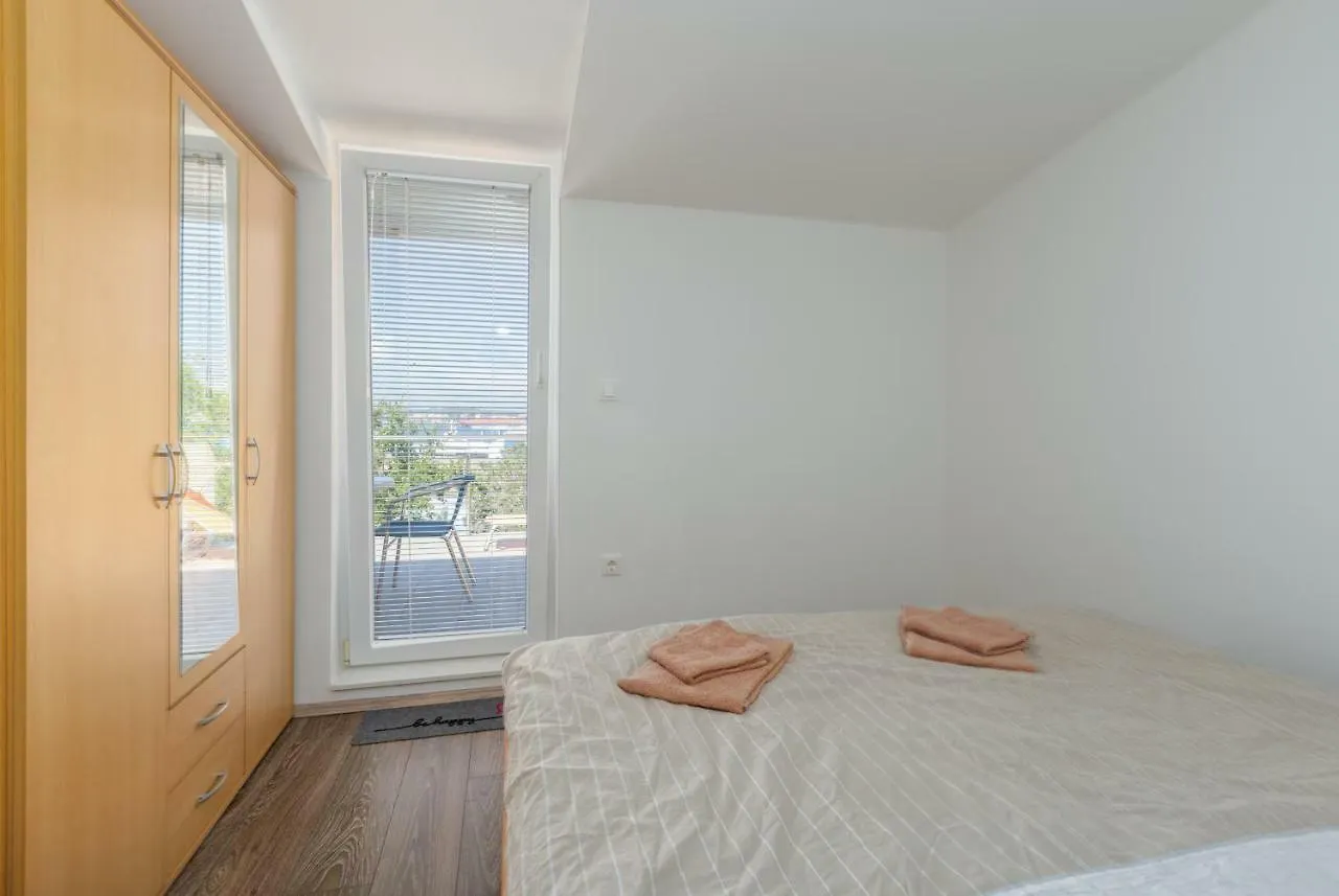 Apartment Maria Lussi Pula